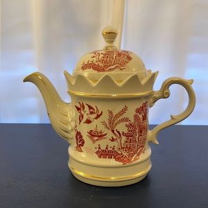 Crown Dorset English Chinoiserie Style Teapot